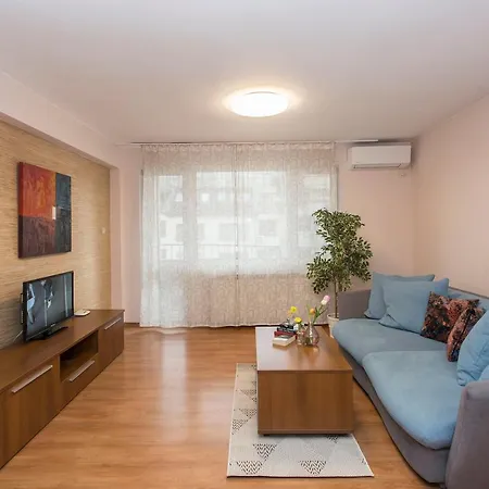 Sofia Central Hotel Apartments